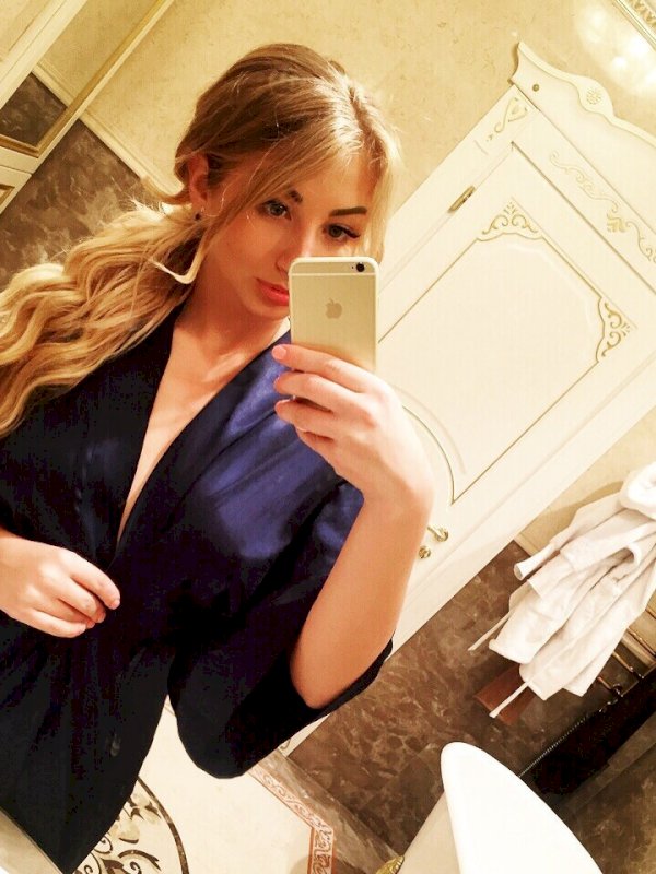 ניקול החמה אש