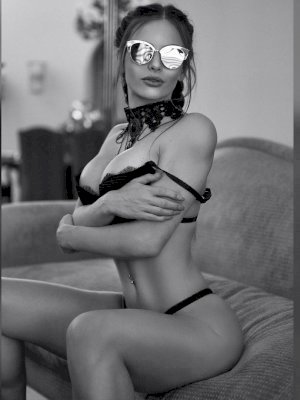 שירן הלוהטת אש שירן הלוהטת אש