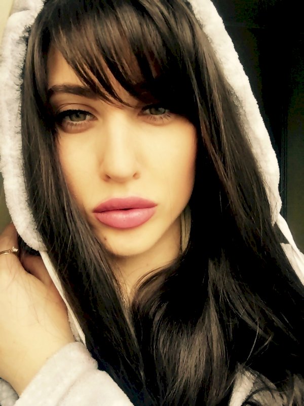 יונית המפנקת