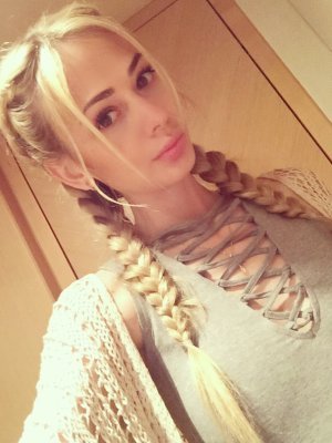 עמליה המפנקת עמליה המפנקת