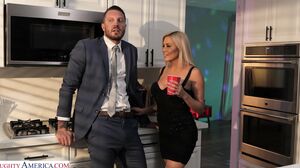 קייטלין בל, קווינטון ג’יימס – חברתה החמה של אשתי